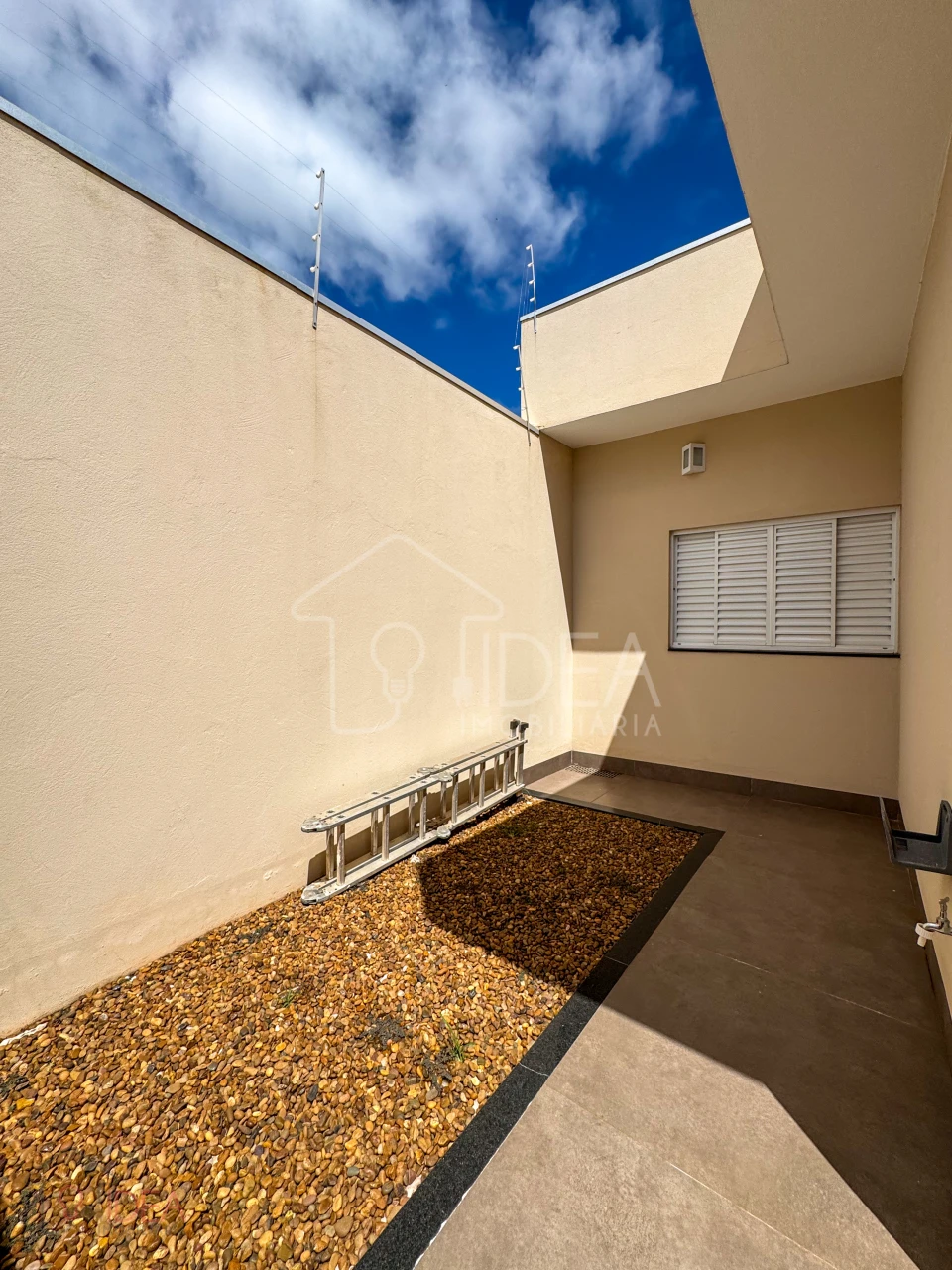 Casa com 3 dormitórios (sendo 1 suíte) Portal de São Francisco