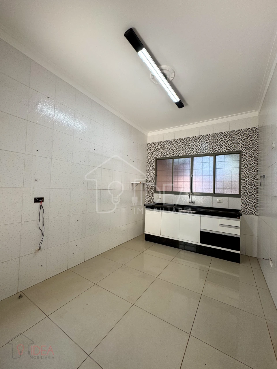 Imagens do imóveis Casa com 3 dormitórios (Sendo 1 suíte) no Jardim Paraná