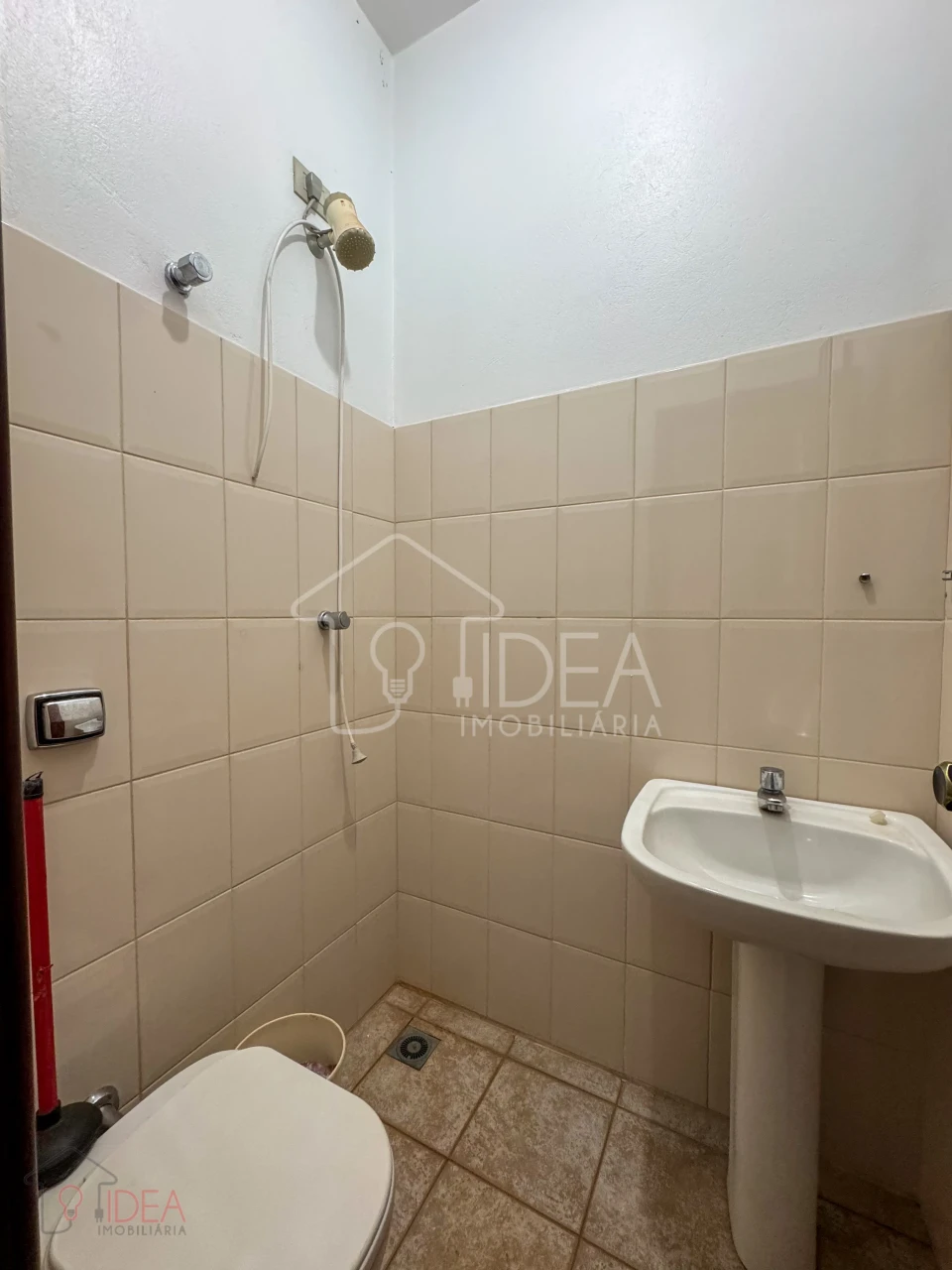 Imagens do imóveis Casa com 3 suítes (sendo 1 master com closet e banheira)  Jardim Europa