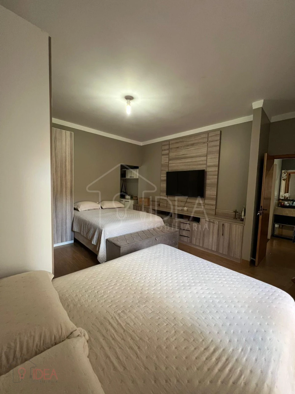 Imagens do imóveis Chácara com 1 suíte - Cândido Mota