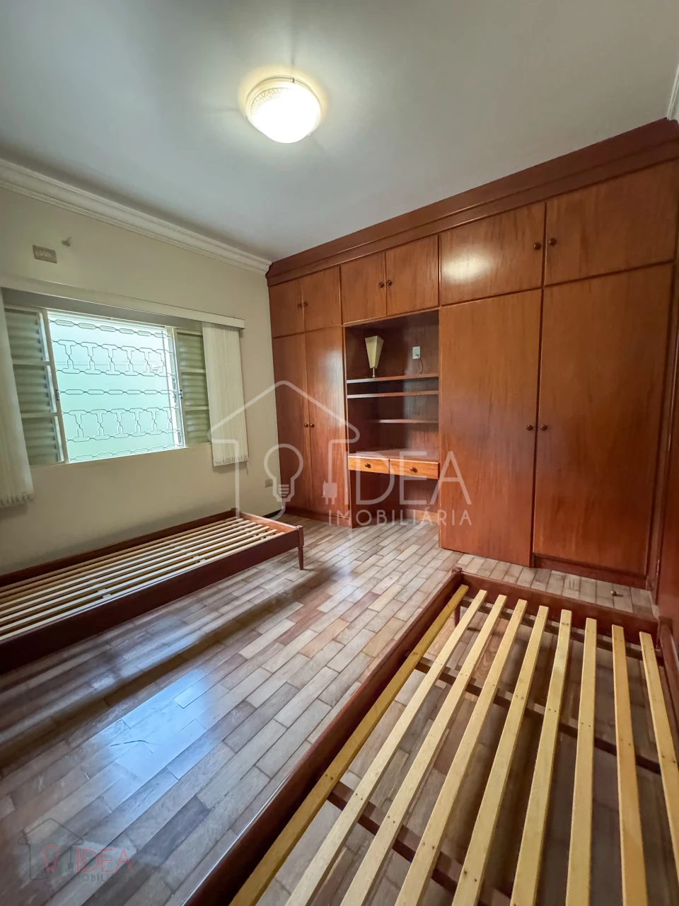Imagens do imóveis Casa com 3 suítes (sendo 1 master com closet e banheira)  Jardim Europa