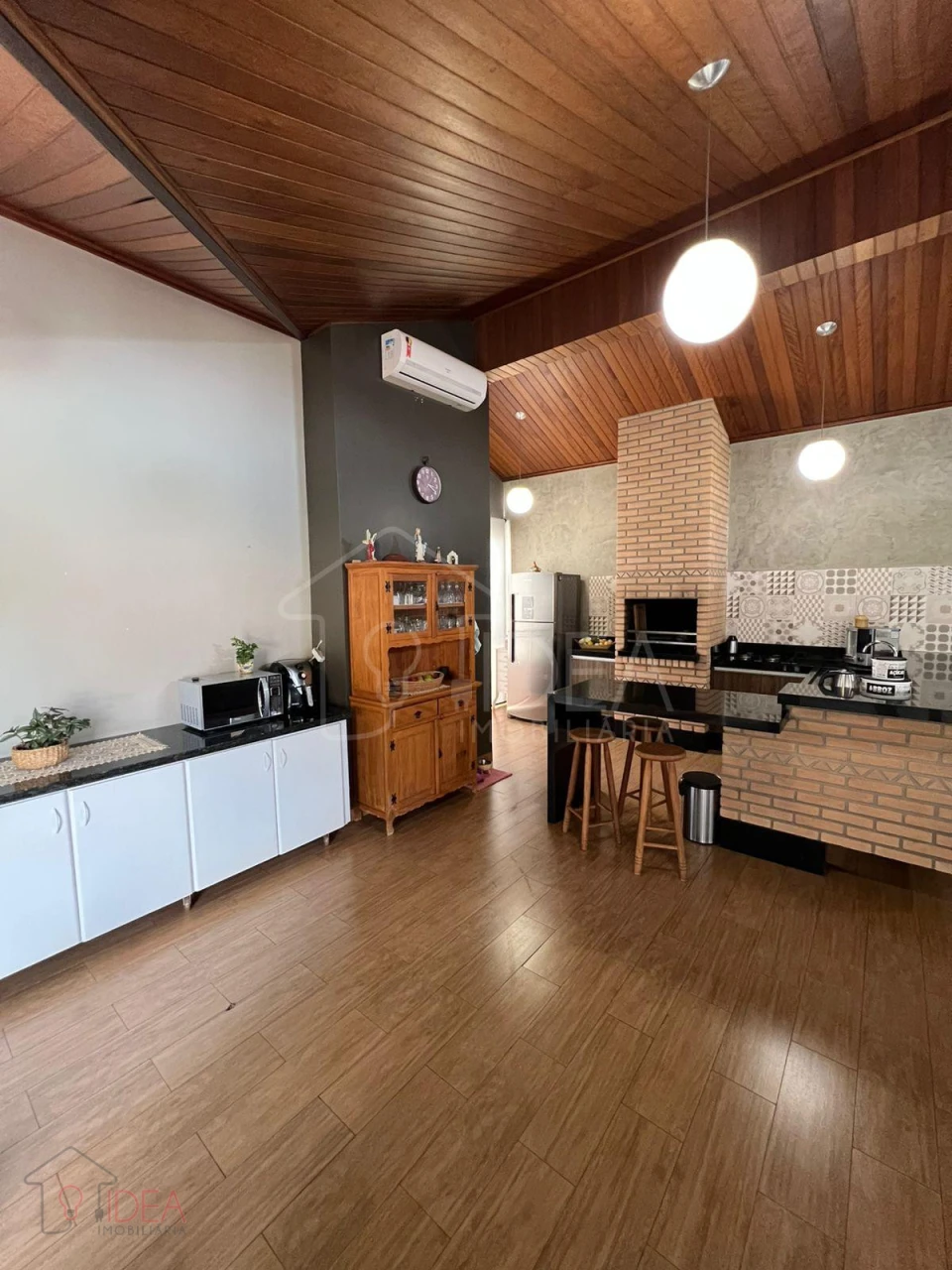 Imagens do imóveis Chácara com 1 suíte - Cândido Mota