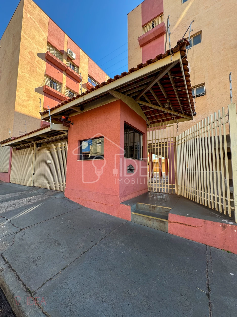 Apartamento com 3 dormitórios - Residencial Pena Branca