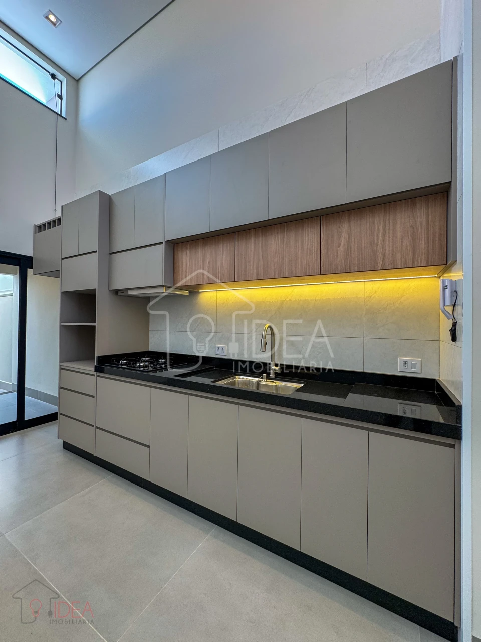 Imagens do imóveis Casa com 3 dormitórios (sendo 1 suíte) Vila Tênis Clube