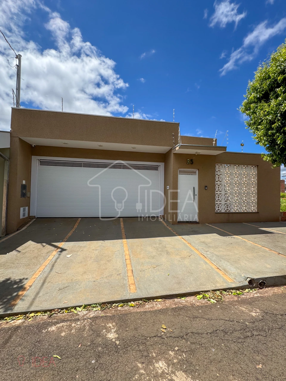 Casa com 3 dormitórios (sendo 1 suíte) Portal de São Francisco