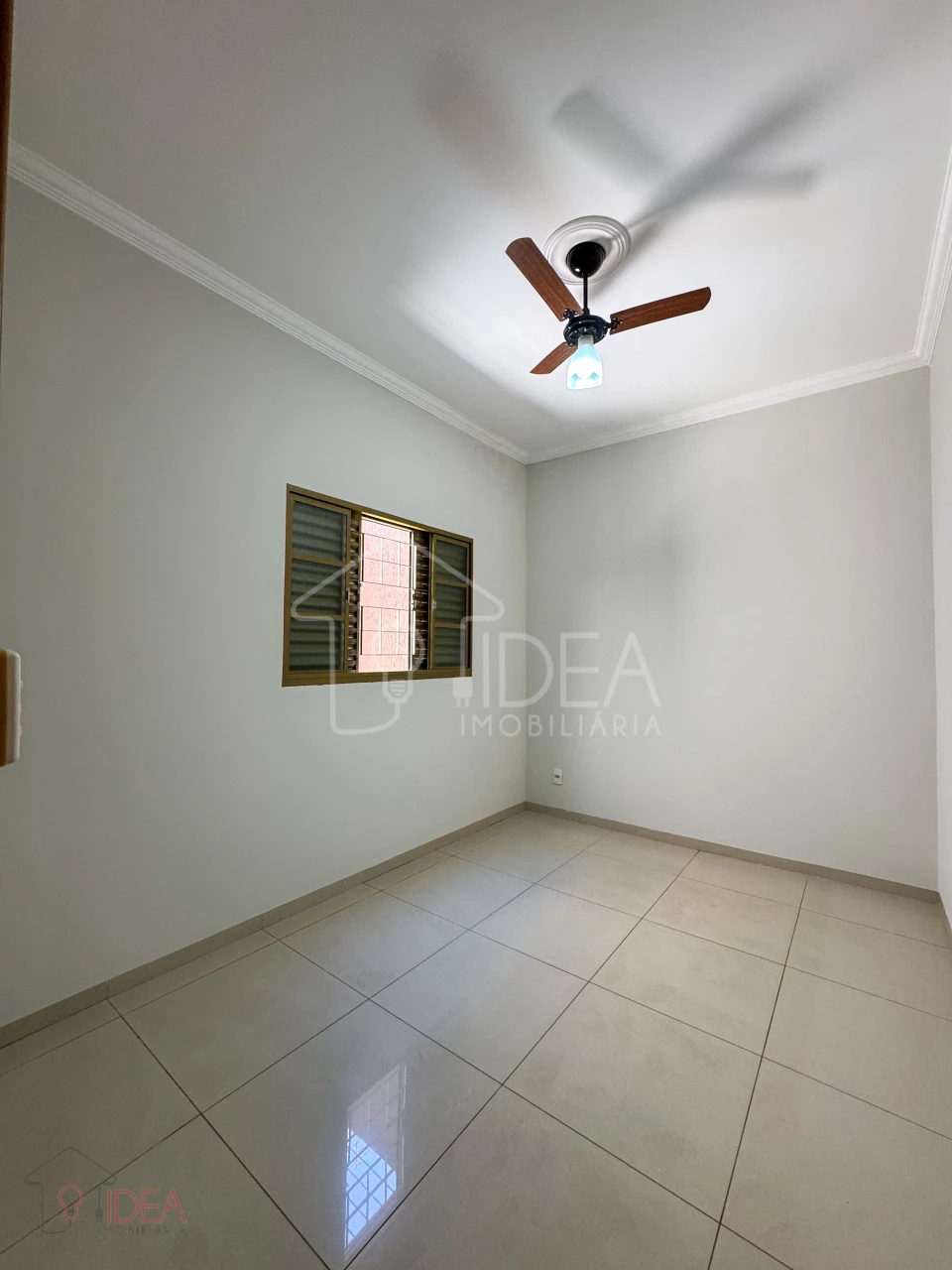 Imagens do imóveis Casa com 3 dormitórios (Sendo 1 suíte) no Jardim Paraná