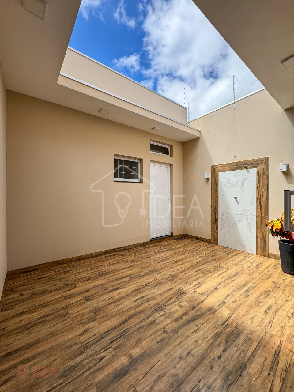 Casa com 3 dormitórios (sendo 1 suíte) Portal de São Francisco