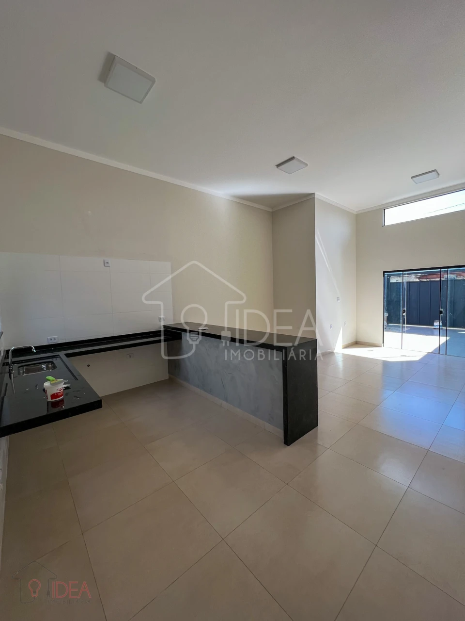 Casa com 3 dormitórios sendo 1 suíte - Jardim Paraná