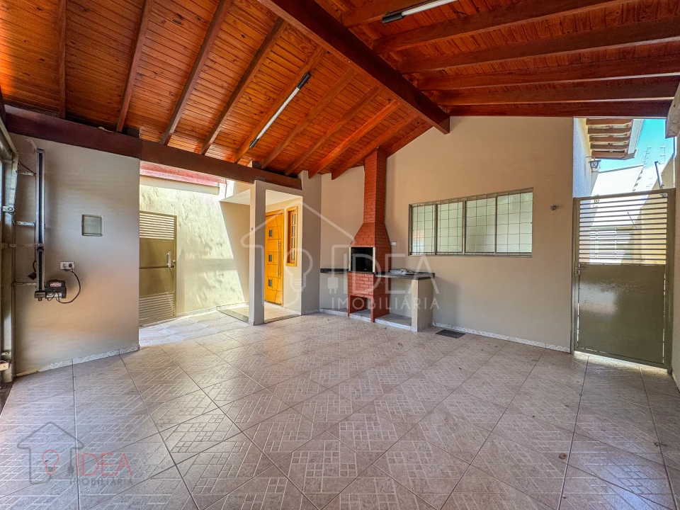 Imagens do imóveis Casa com 3 dormitórios (Sendo 1 suíte) no Jardim Paraná