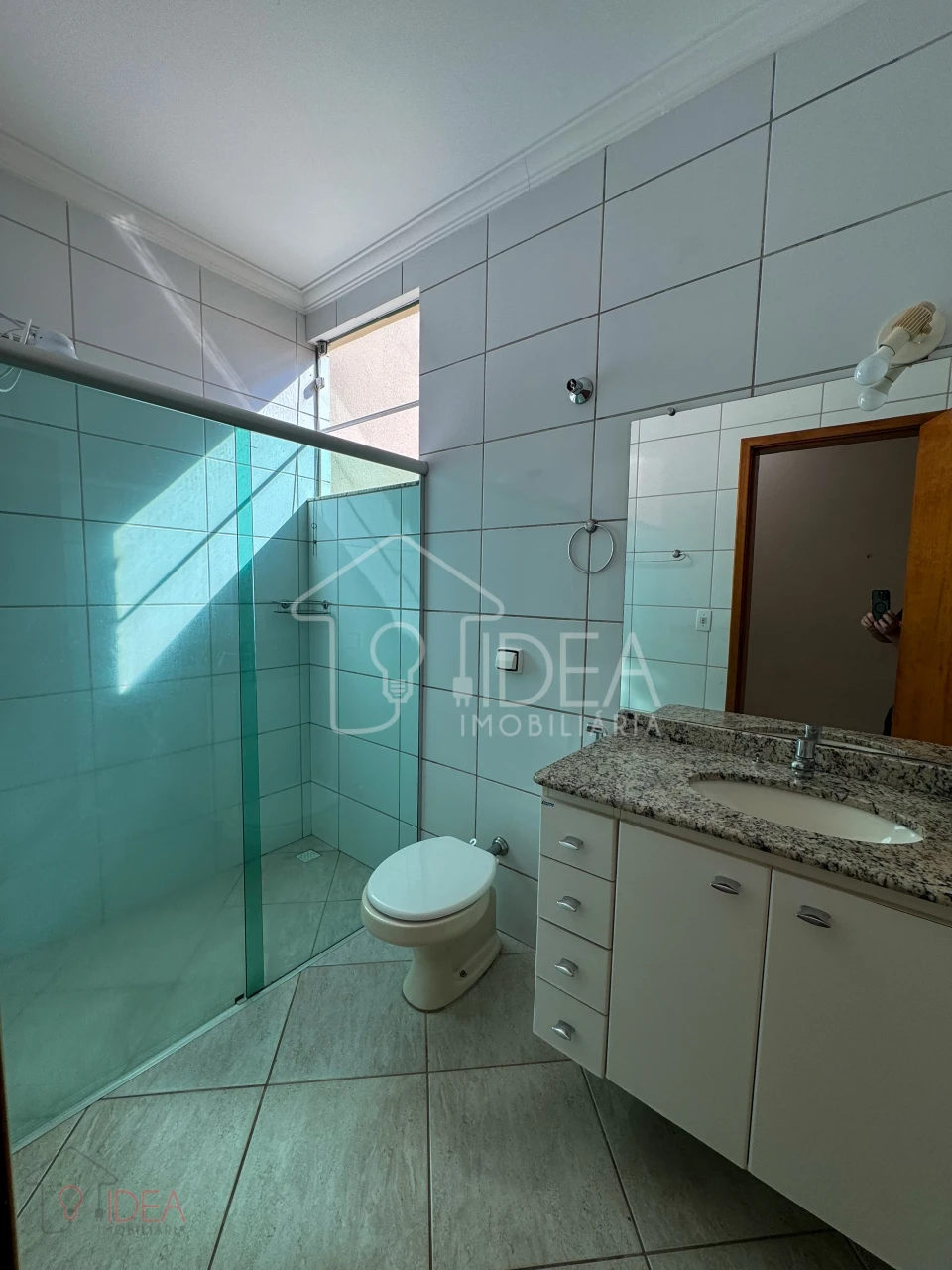Casa com 3 dormitórios (sendo 1 suíte) Centro