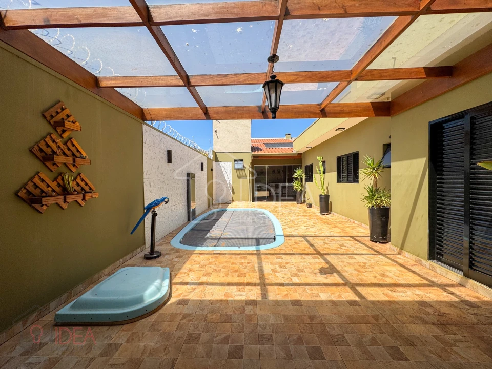 Casa com 3 dormitórios (Sendo 1 suíte) no Portal de São Francisco