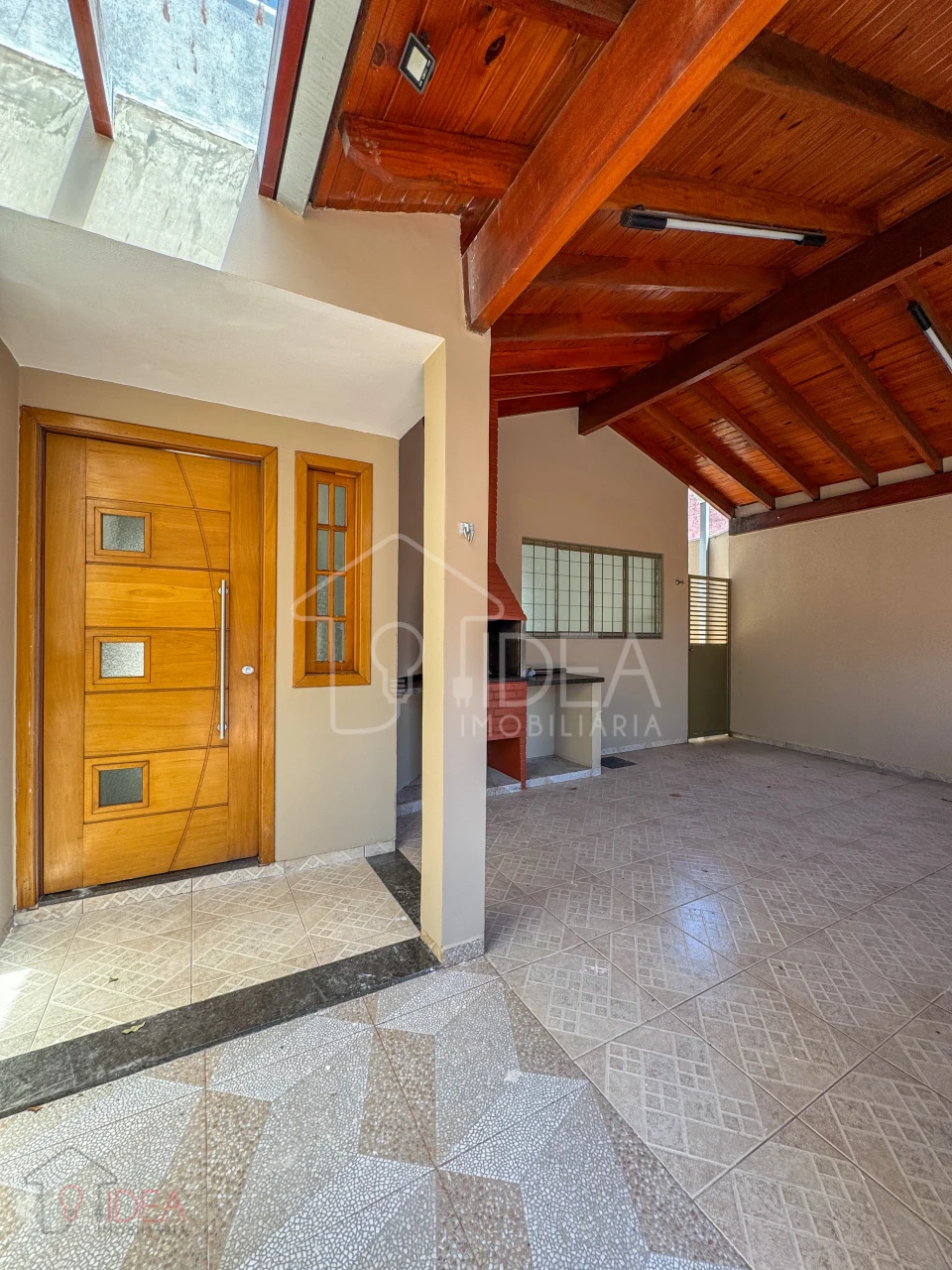 Imagens do imóveis Casa com 3 dormitórios (Sendo 1 suíte) no Jardim Paraná