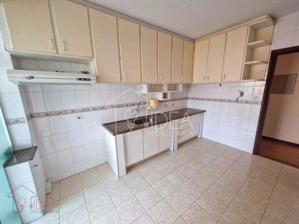 Apartamento com 3 dormitórios - Residencial Pena Branca