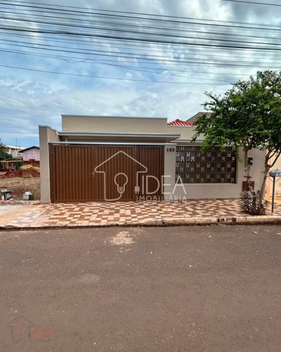 Casa com 3 dormitórios (sendo 1 suíte) centro