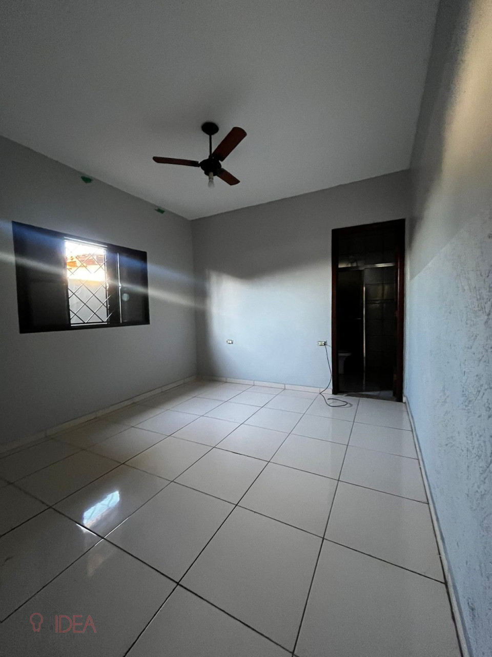 Casa com 2 Dormitórios -  San Fernando do Valley