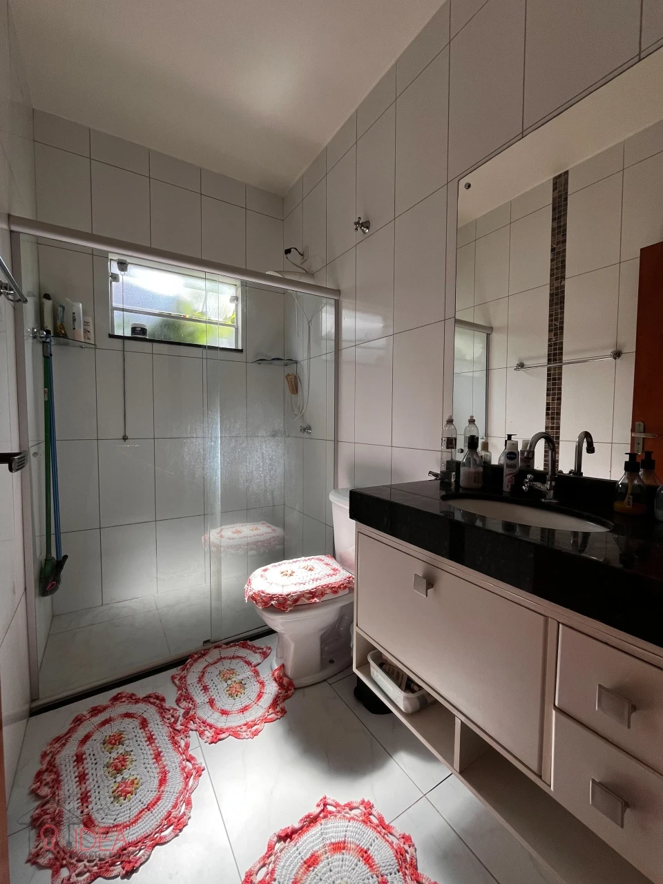 Casa com 3 dormitórios sendo 1 Suíte - Vila Ribeiro