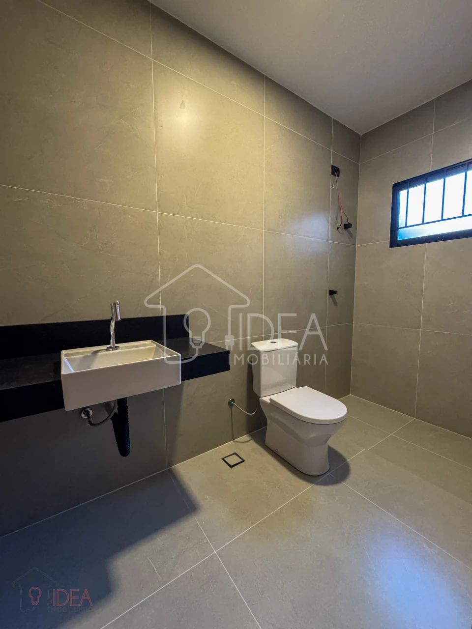 Casa com 2 dormitórios (Sendo 1 suíte com closet) Portal de São Francisco
