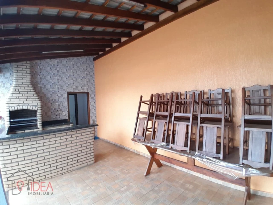 Imagens do imóveis Casa com 4 dormitórios sendo uma suíte -Vila Xavier