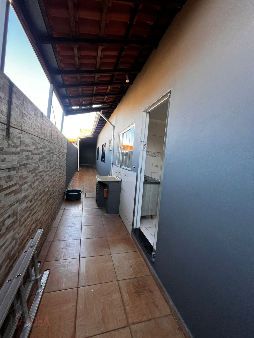 Casa com 2 Dormitórios -  San Fernando do Valley