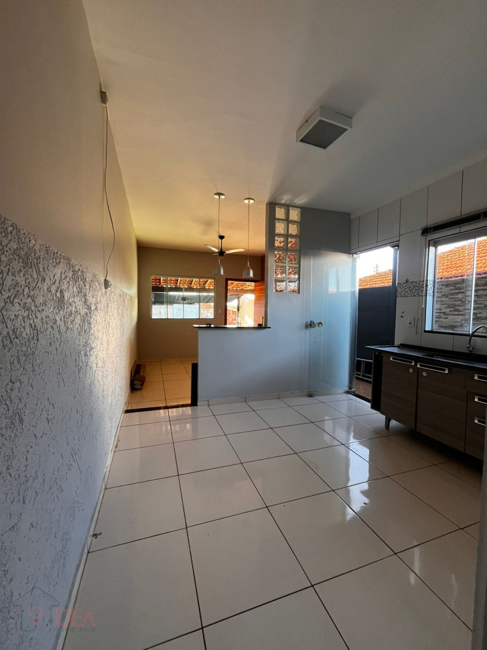 Casa com 2 Dormitórios -  San Fernando do Valley
