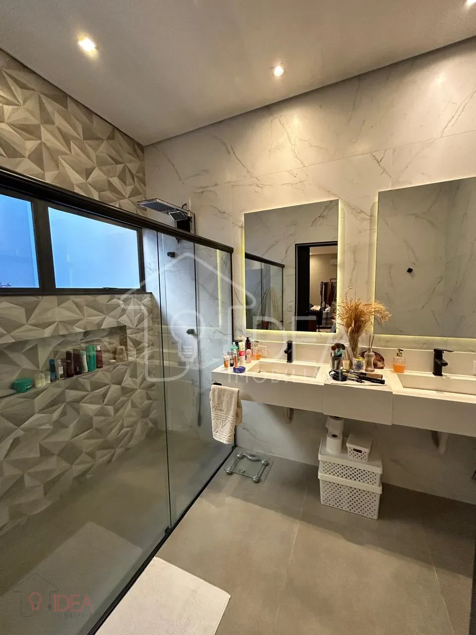 Imagens do imóveis Casa com 3 Dormitórios ( sendo uma suíte) - Residencial Park Bambu