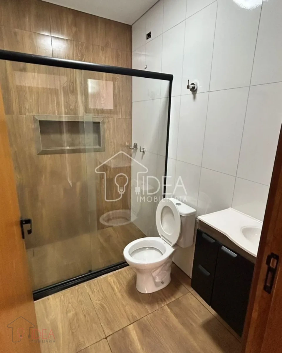 Casa com 3 dormitórios (sendo 1 suíte) centro