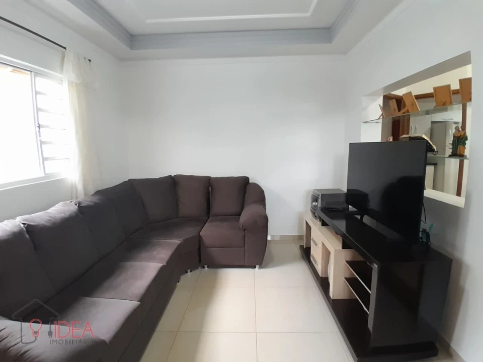 Imagens do imóveis Casa com 4 dormitórios sendo uma suíte -Vila Xavier