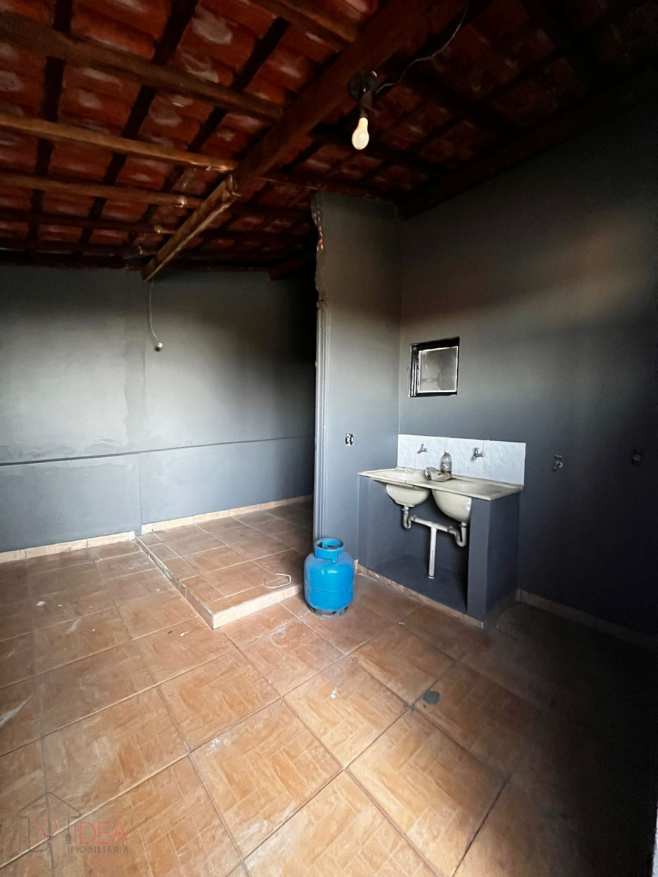 Casa com 2 Dormitórios -  San Fernando do Valley