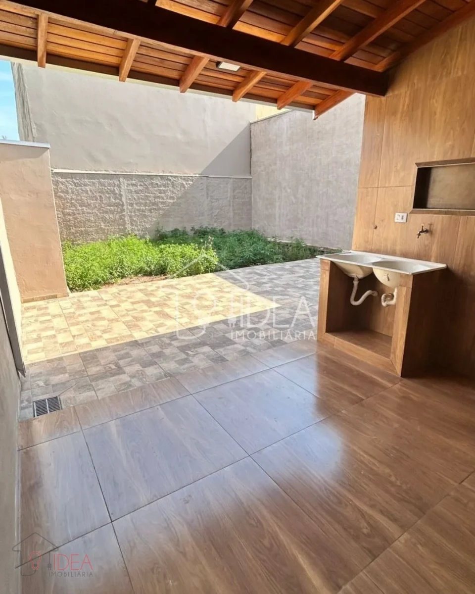 Casa com 3 dormitórios (sendo 1 suíte) centro