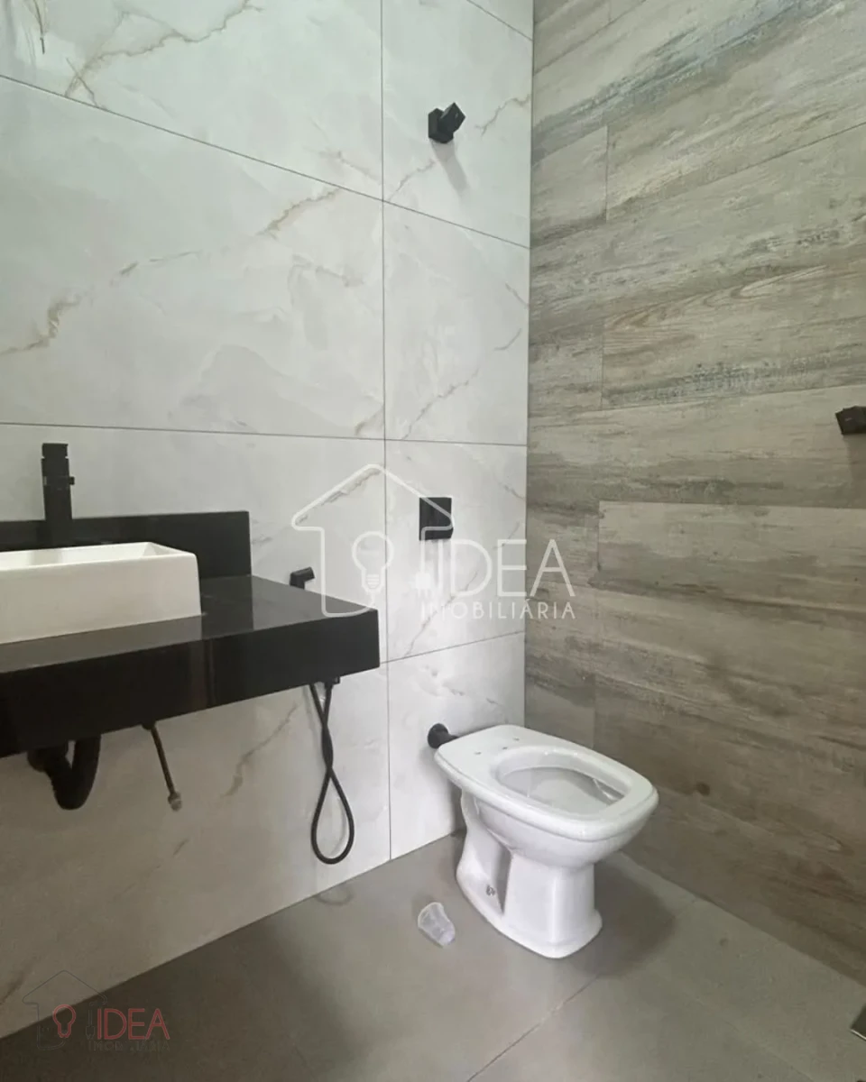 Imagens do imóveis Casa à Venda com 3 Dormitórios e Área de Lazer no Portal São Francisco