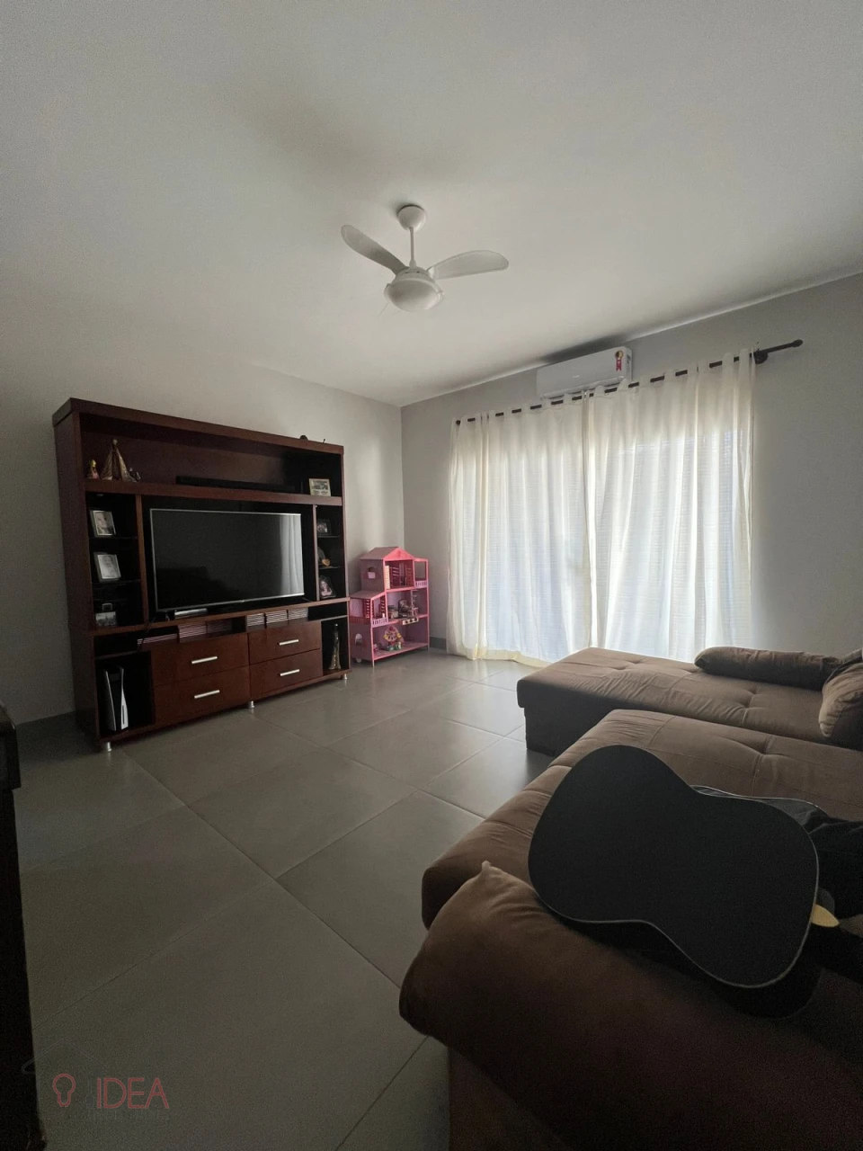 Imagens do imóveis Casa com 3 dormitórios sendo 1 Suíte - Vila Zulmira