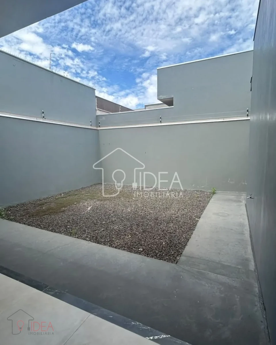 Imagens do imóveis Casa à Venda com 3 Dormitórios e Área de Lazer no Portal São Francisco