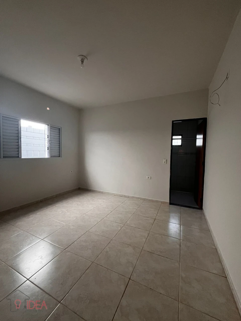 Casa com 2 dormitórios sendo 1 suite - Vila Maria Izabel