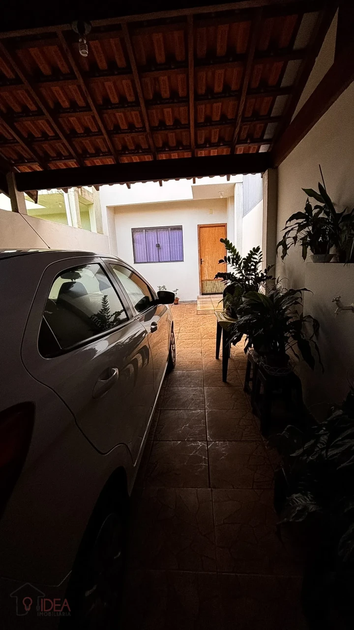 Imagens do imóveis Casa com 2 Dormitórios -  Jardim São Nicolau