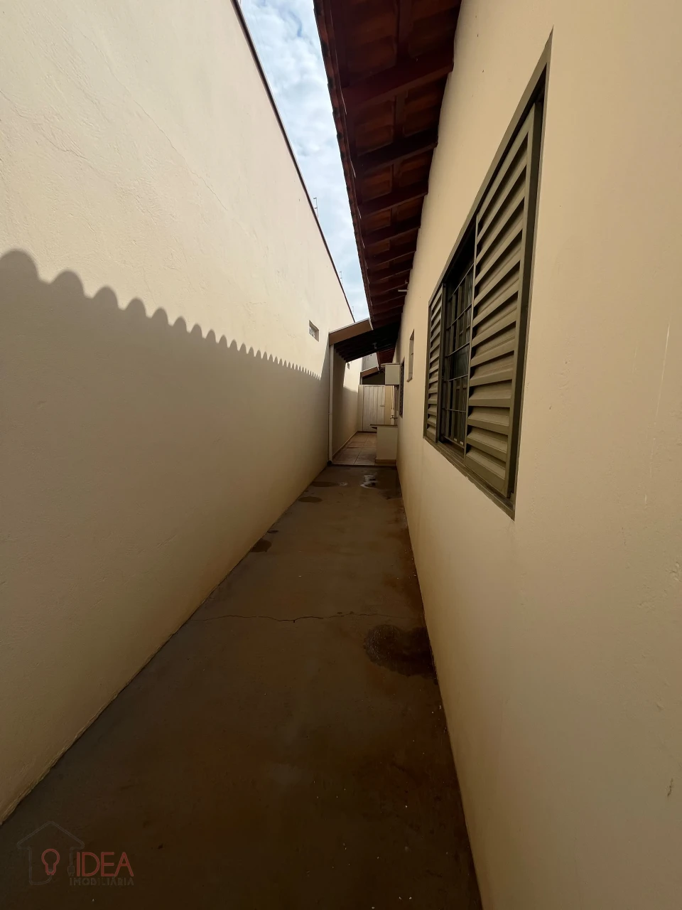 Imagens do imóveis Casa com 2 Dormitórios ( sendo 1 suíte )  - Jardim São Nicolau