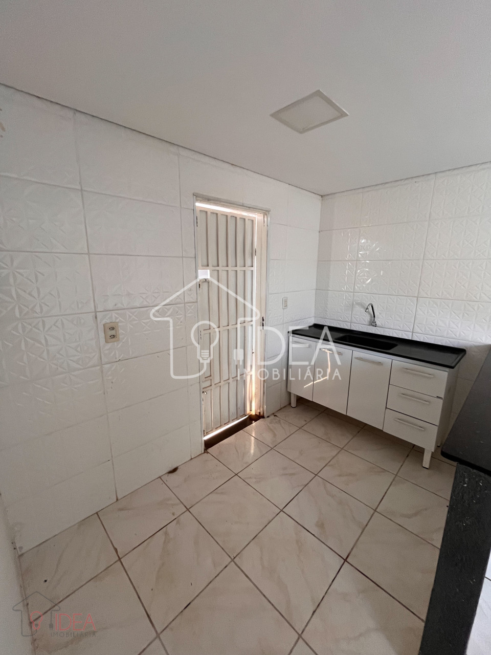 Imagens do imóveis CASA COM 2 DORMITÓRIOS, SENDO 1 SUÍTE - COHAB ASSIS IV (RODOVIÁRIA)