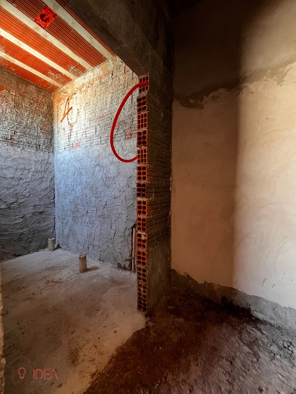 Imagens do imóveis Casa com 2 dormitórios sendo 1 suite  com closet - Residencial Veneza