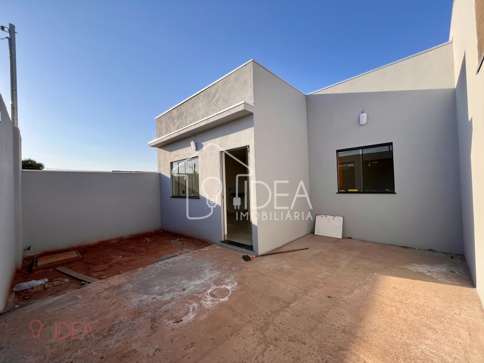 CASA COM 2 DORMITÓRIOS E 1 BANHEIRO - VILA SILVESTRE