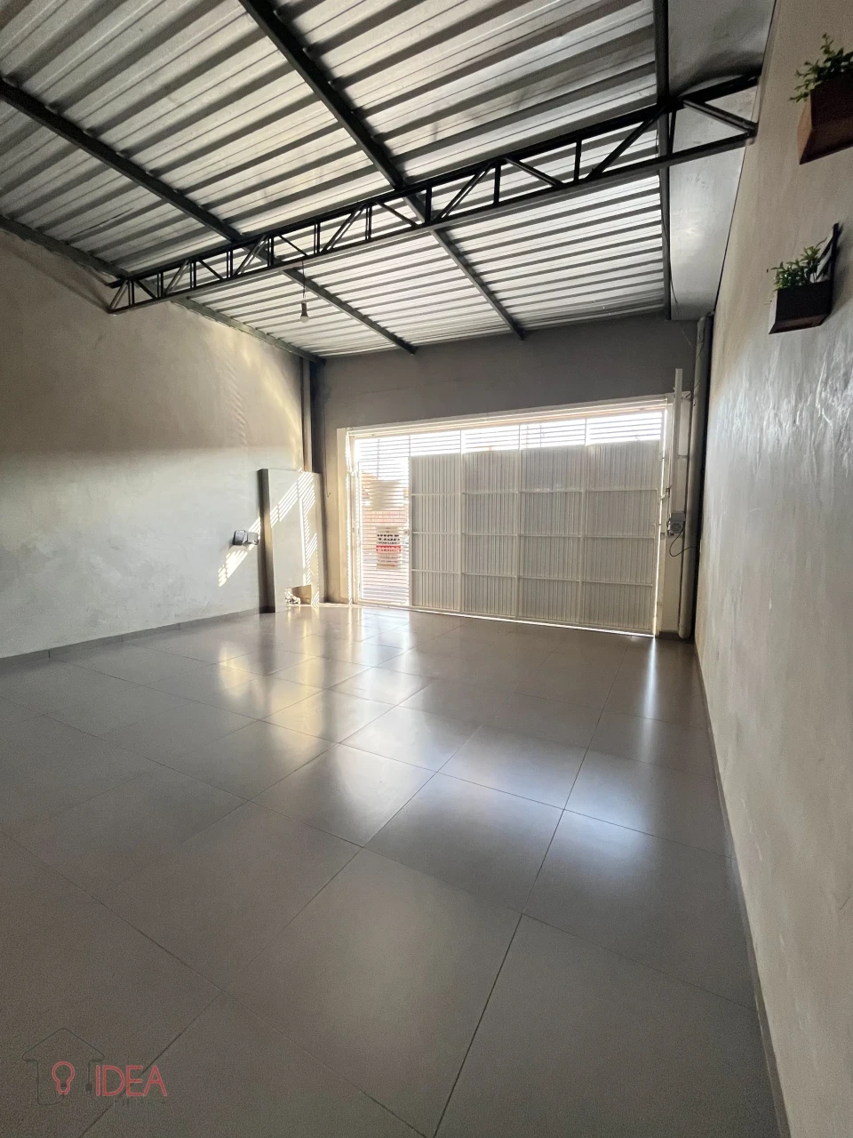 Imagens do imóveis Casa com 2 dormitórios sendo 1 suíte - Vila Nova  -  Cândido Mota