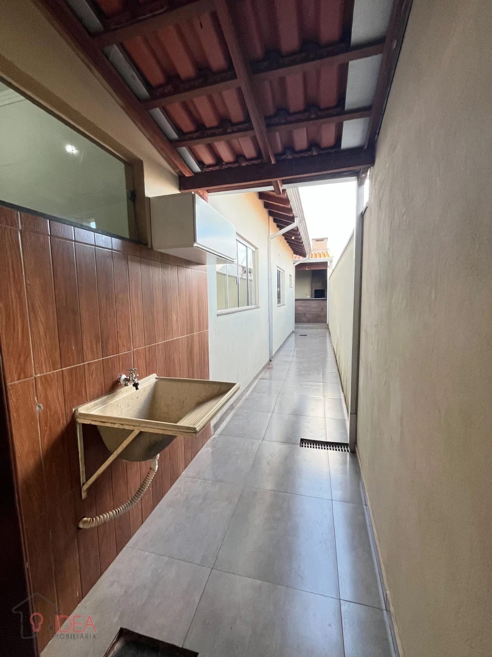 Imagens do imóveis Casa com 2 dormitórios sendo 1 suíte - Vila Nova  -  Cândido Mota