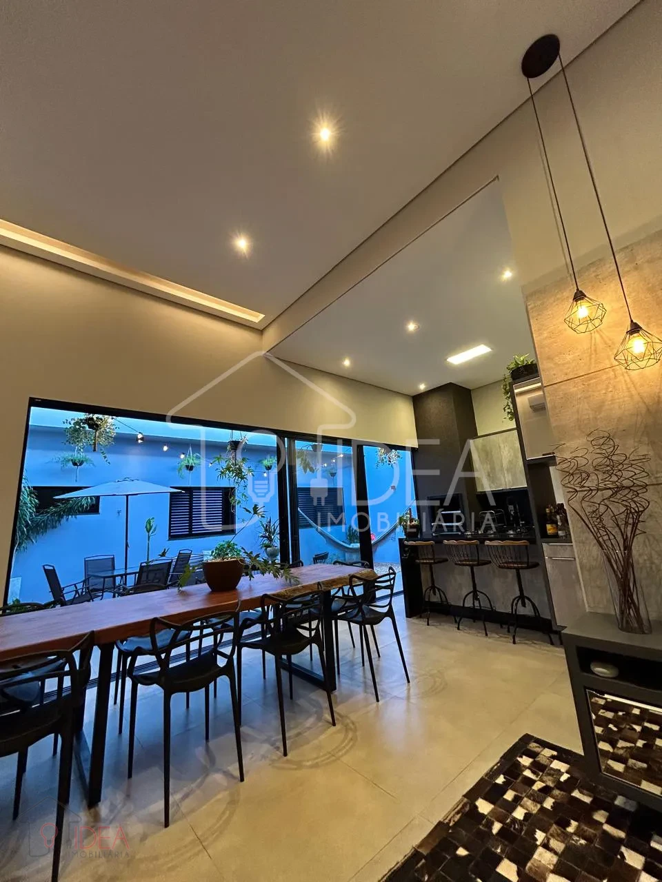 Imagens do imóveis Casa com 3 Dormitórios ( sendo uma suíte) - Residencial Park Bambu