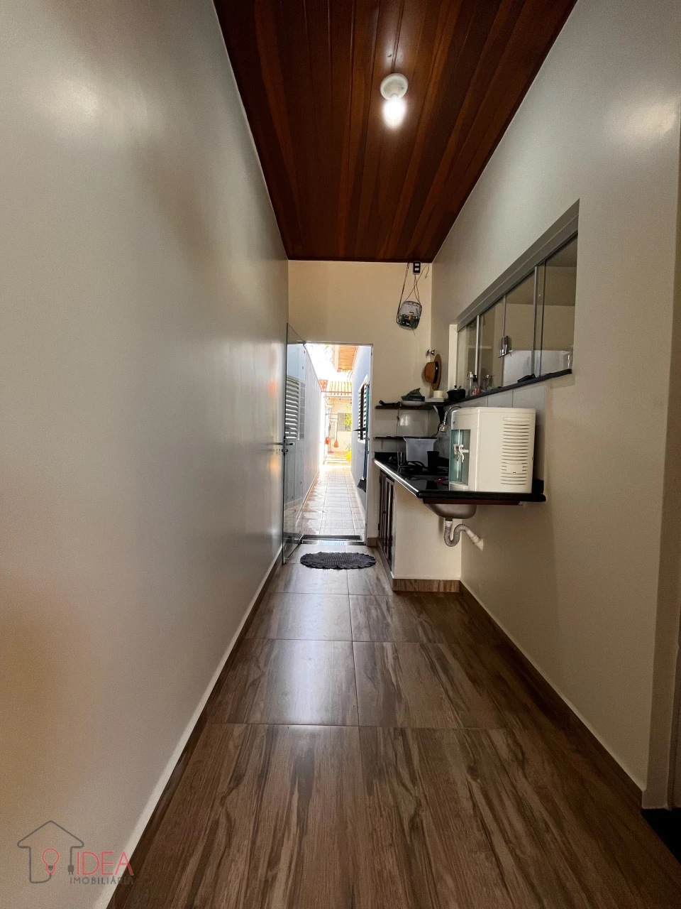 Casa com 3 dormitórios sendo 1 Suíte - Vila Ribeiro