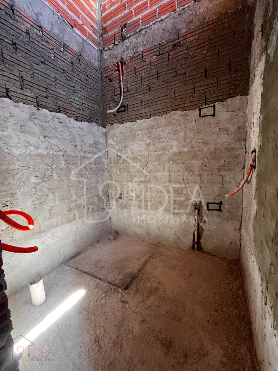 Casa com 2 dormitórios sendo 1 suite com Closet  - Residencial Veneza