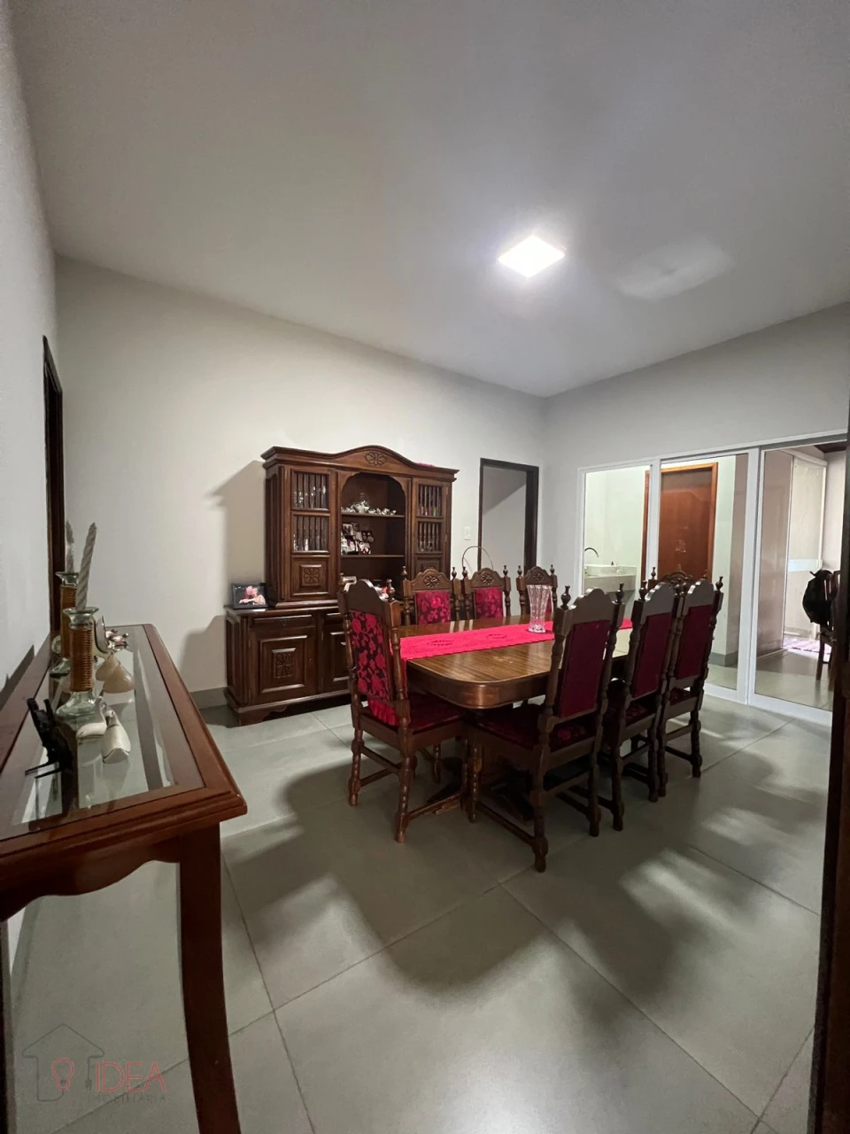 Imagens do imóveis Casa com 3 dormitórios sendo 1 Suíte - Vila Zulmira