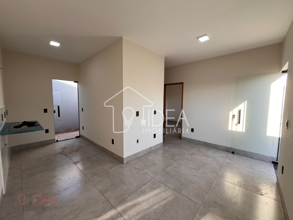 CASA COM 2 DORMITÓRIOS E 1 BANHEIRO - VILA SILVESTRE