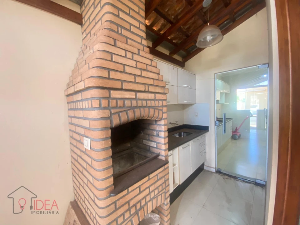 Imagens do imóveis Casa com 3 dormitórios sendo 1 Suíte - Vila Fiuza