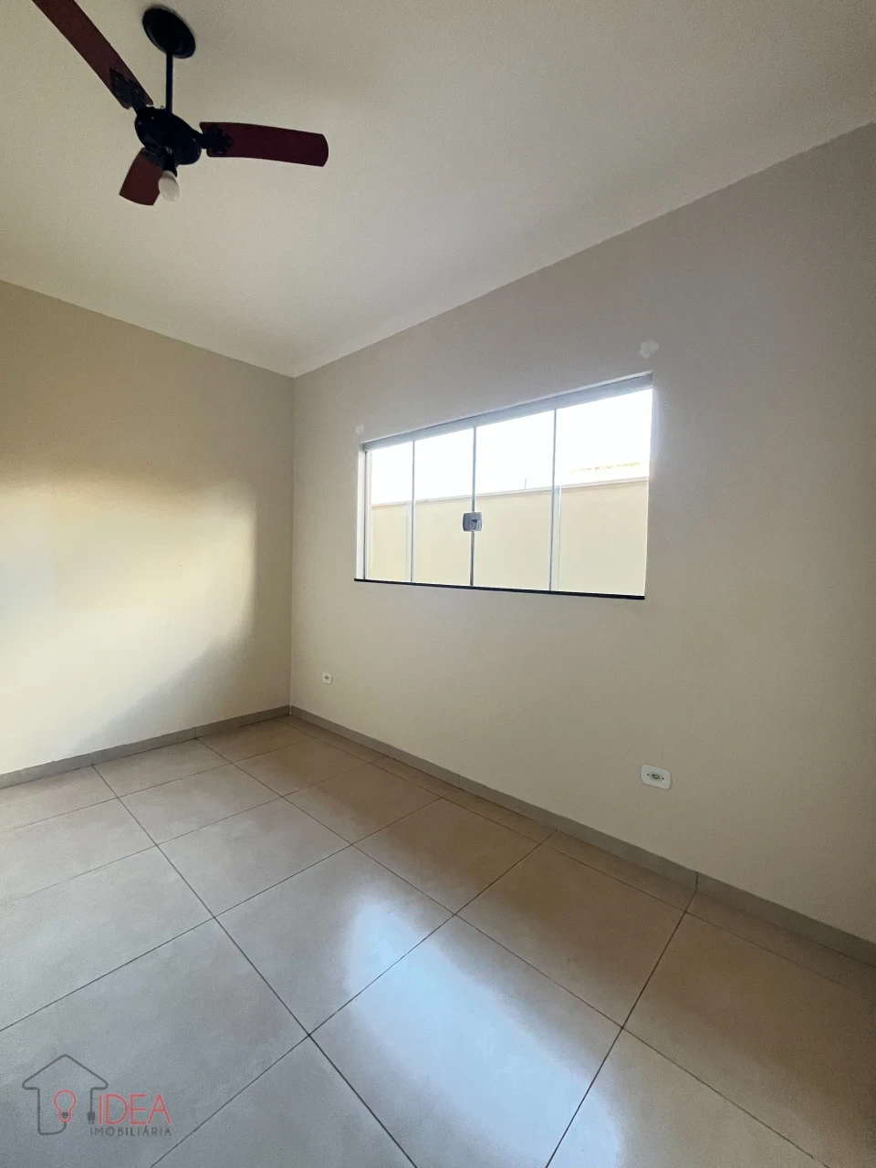 Imagens do imóveis Casa com 2 dormitórios sendo 1 suíte - Vila Nova  -  Cândido Mota