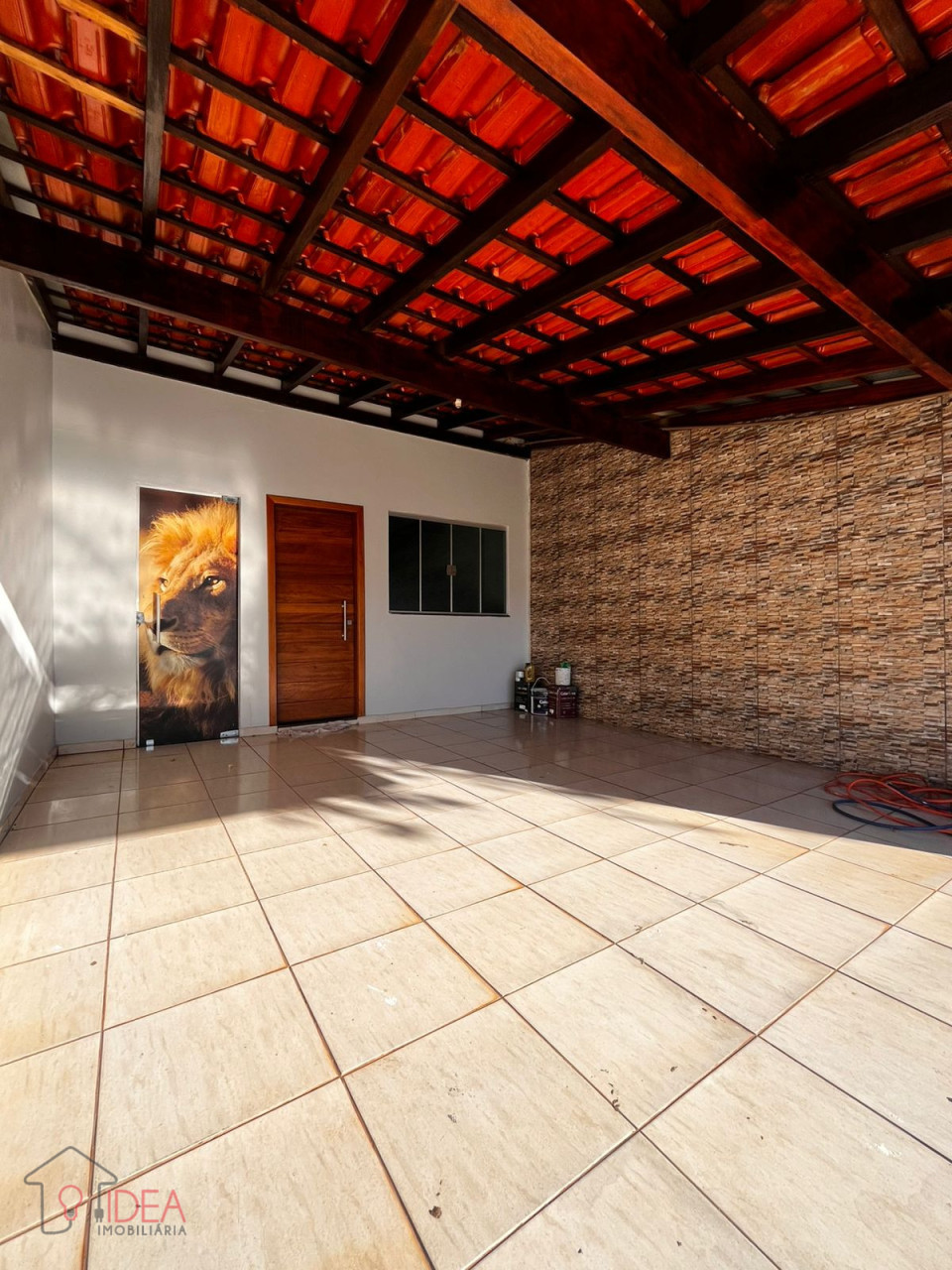 Casa com 2 Dormitórios -  San Fernando do Valley