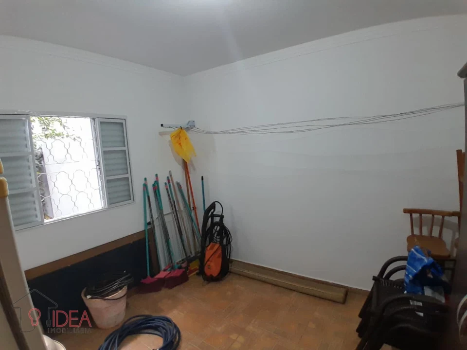 Imagens do imóveis Casa com 4 dormitórios sendo uma suíte -Vila Xavier