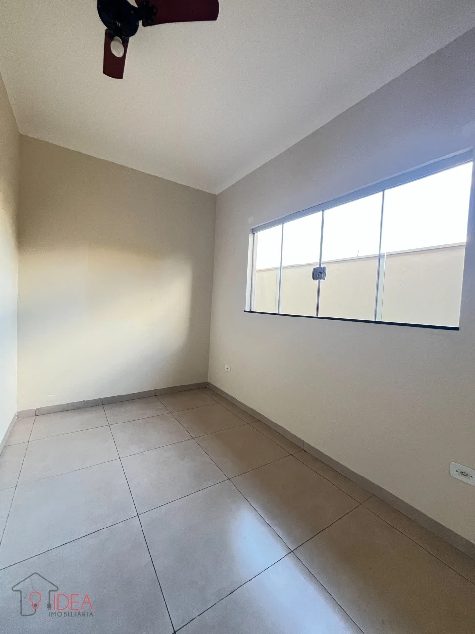 Imagens do imóveis Casa com 2 dormitórios sendo 1 suíte - Vila Nova  -  Cândido Mota